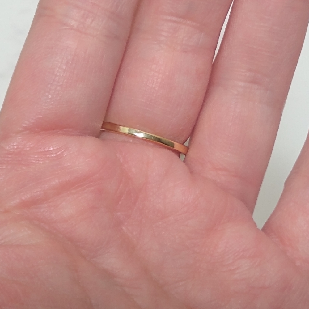 Elegant Gold Opal Ring with Diamond Accents - Picture 5 of 14